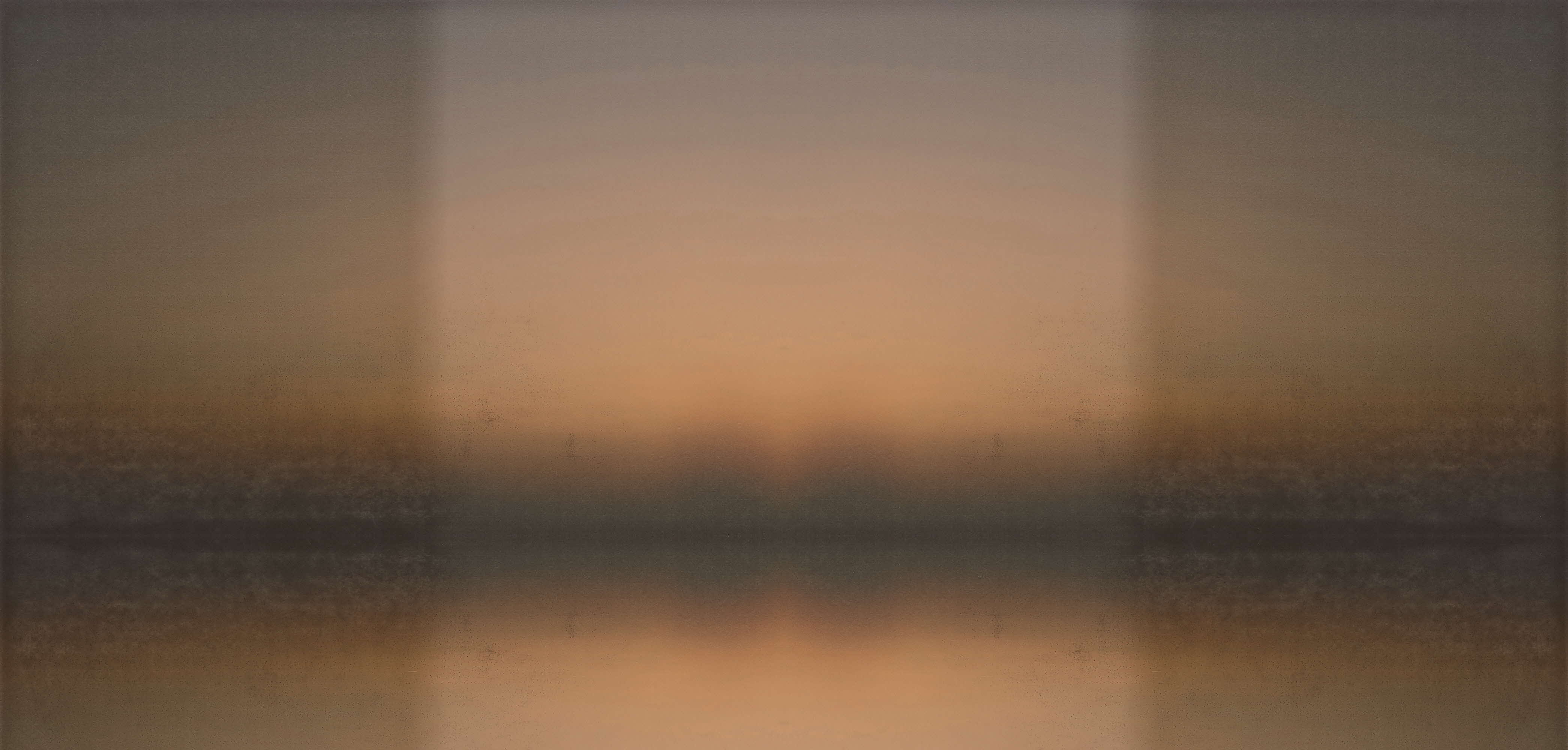 Hazey brown and grey image