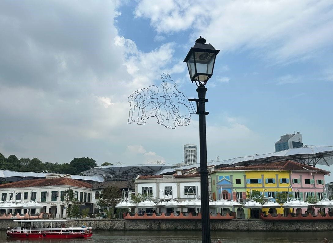 Yeo Chee Kiong, Four Young Girls and A Dog, 2025. Image courtesy of Singapore River One