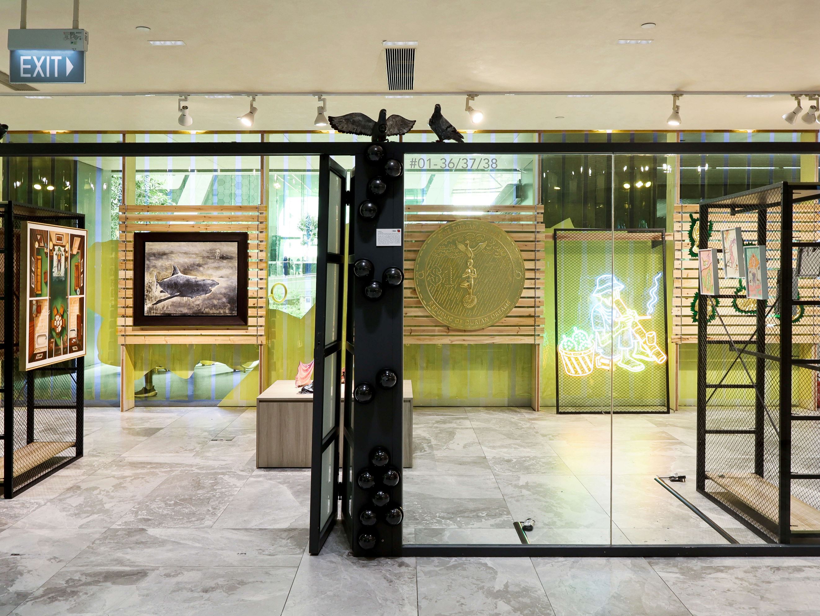 Vitrine: Inside the Dream of a Durian Seller